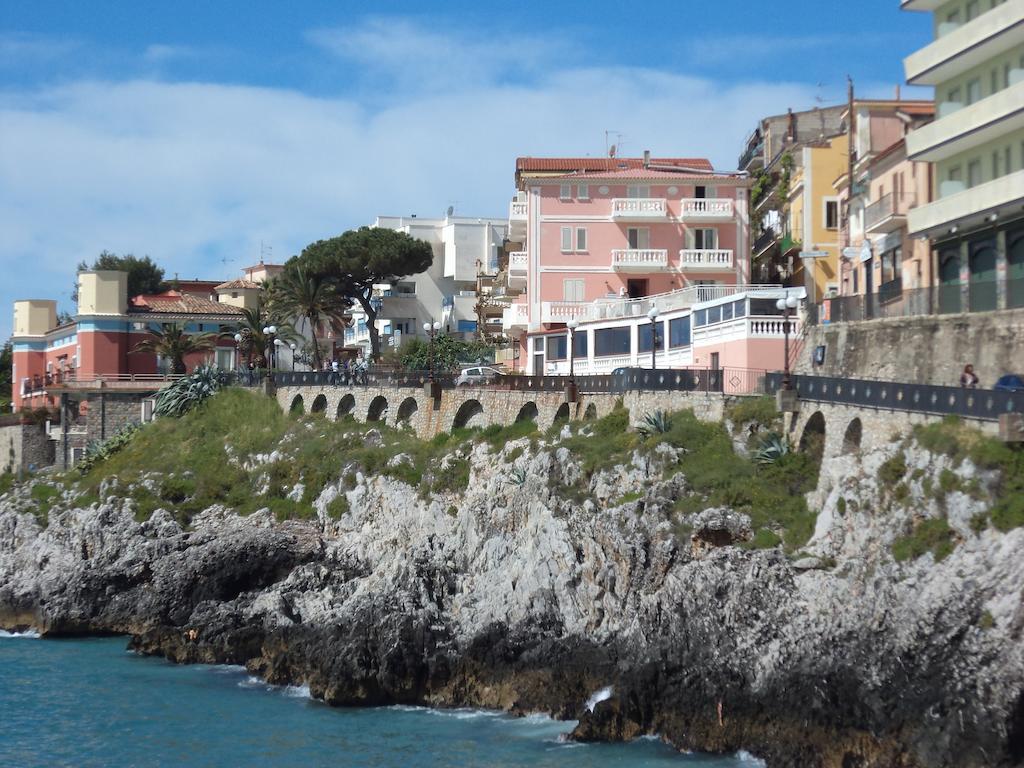Albergo Tirreno Марина ди Камерота Екстериор снимка